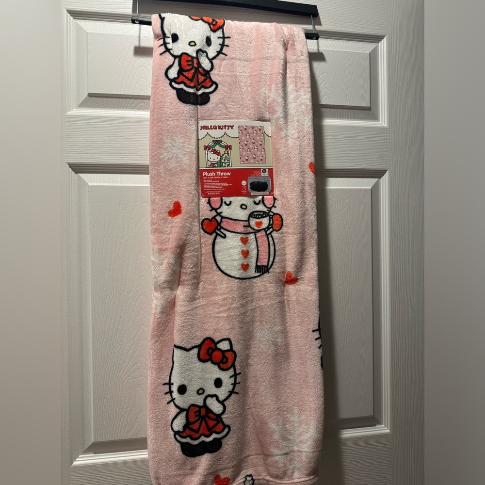 Hello Kitty Pink Snowman Blanket NWT